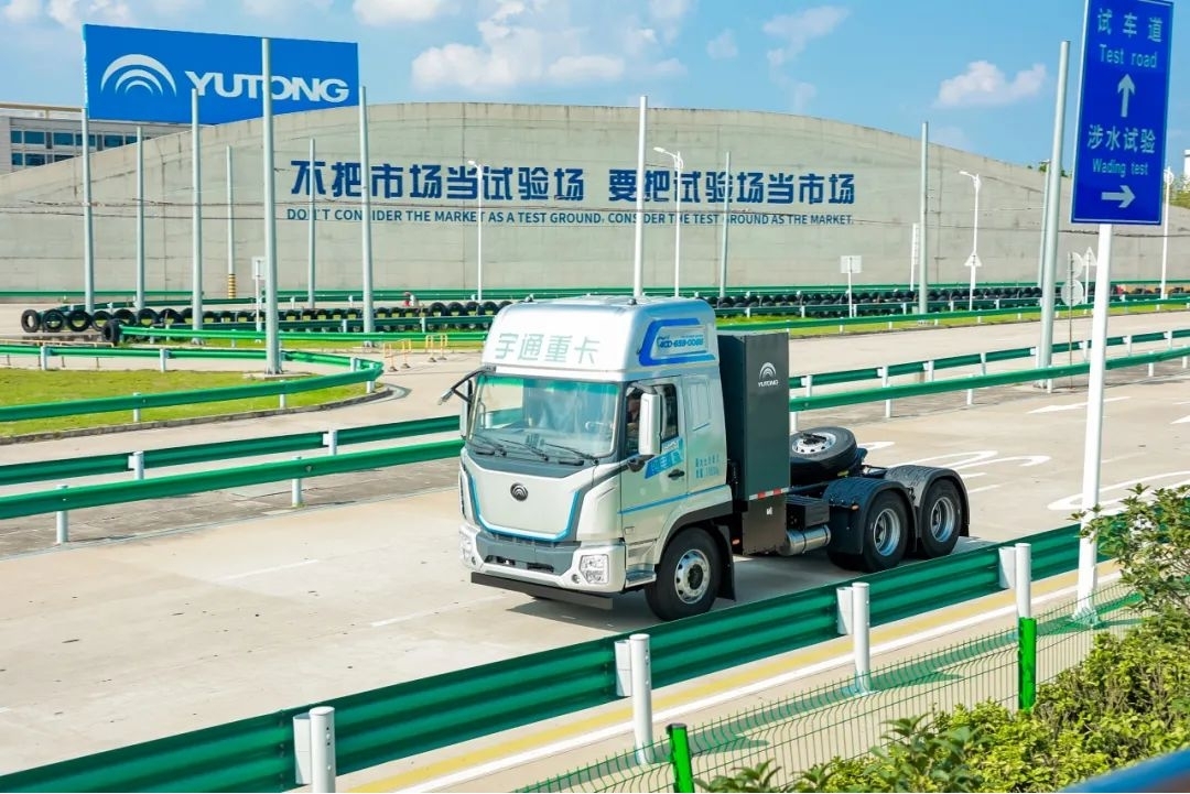 實力見證 | 宇通重卡再獲兩項權(quán)威大獎！