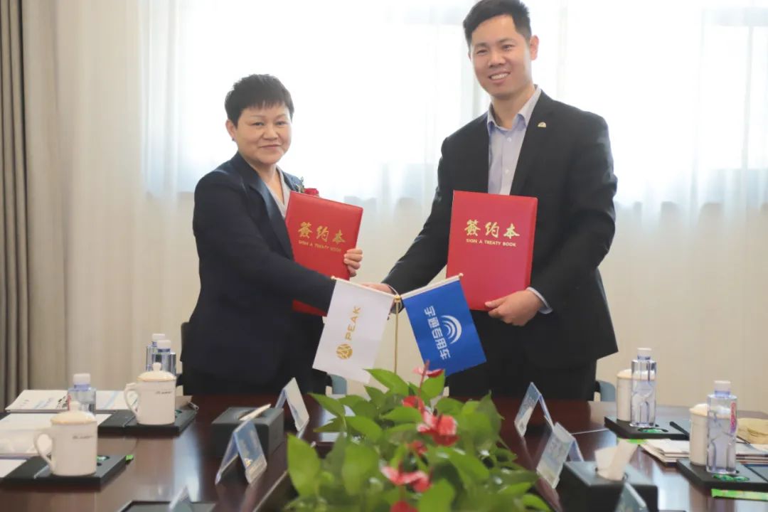 宇通醫(yī)療車批量交付匹克國(guó)際，攜手共創(chuàng)新篇章