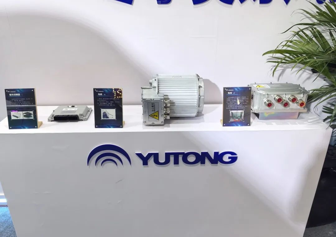 宇通觀光車亮相2024中國(guó)（北京）國(guó)際游樂(lè)設(shè)施設(shè)備博覽會(huì)，助力景區(qū)高質(zhì)量運(yùn)營(yíng)