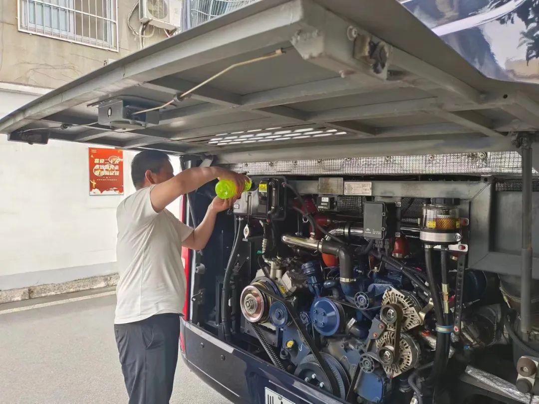 迅速集結(jié)！ 宇通專用車參演“使命-2024開封災害應急救援避險綜合演練”
