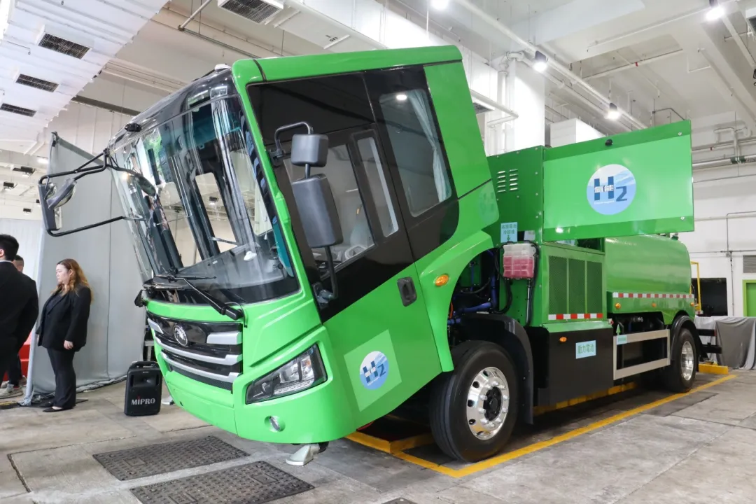 “氫”裝上陣的香港，為何選擇這款環(huán)衛(wèi)車？