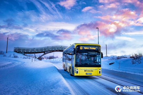 中國新能源客車首入北極圈，宇通追光步履不停