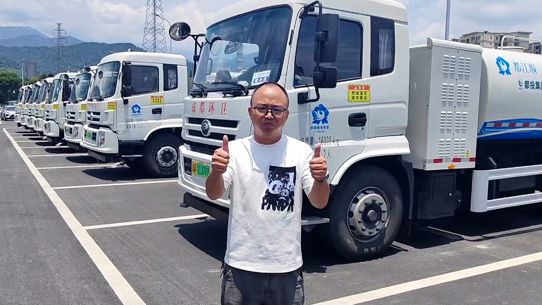 好產(chǎn)品+好服務(wù)=好口碑！宇通環(huán)衛(wèi)樹立行業(yè)服務(wù)新標(biāo)桿！