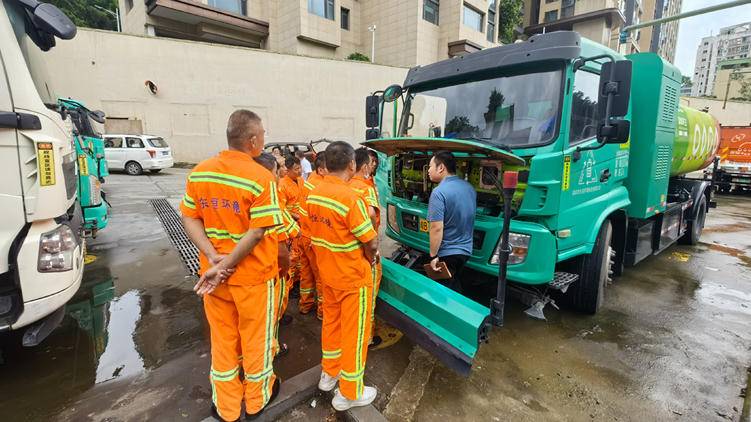 好產(chǎn)品+好服務(wù)=好口碑！宇通環(huán)衛(wèi)樹立行業(yè)服務(wù)新標(biāo)桿！