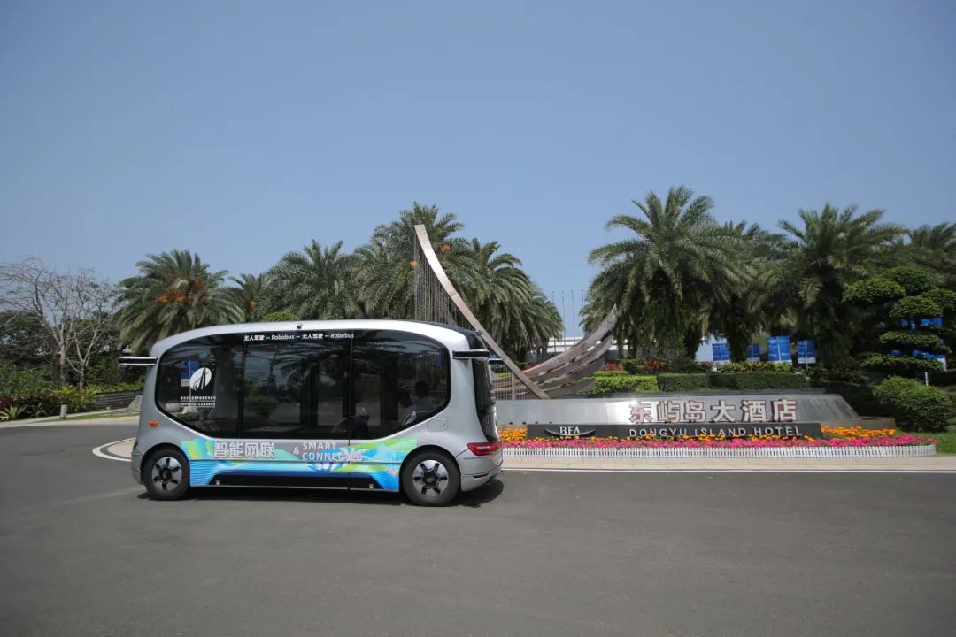 CCTV央視報道：李強視察并體驗小宇2.0