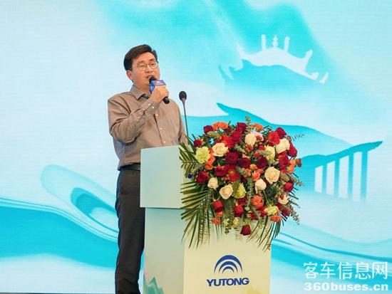 旅游天團共聚，宇通國風(fēng)新車首發(fā)，2024山河萬里行貴州起航！