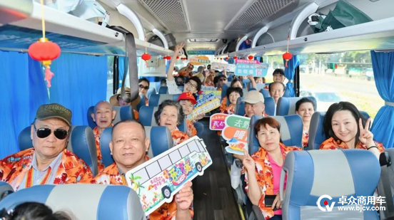 海南環(huán)島旅游公路觀光巴士火爆出圈，宇通助力海汽集團加速探索旅游運營新模式