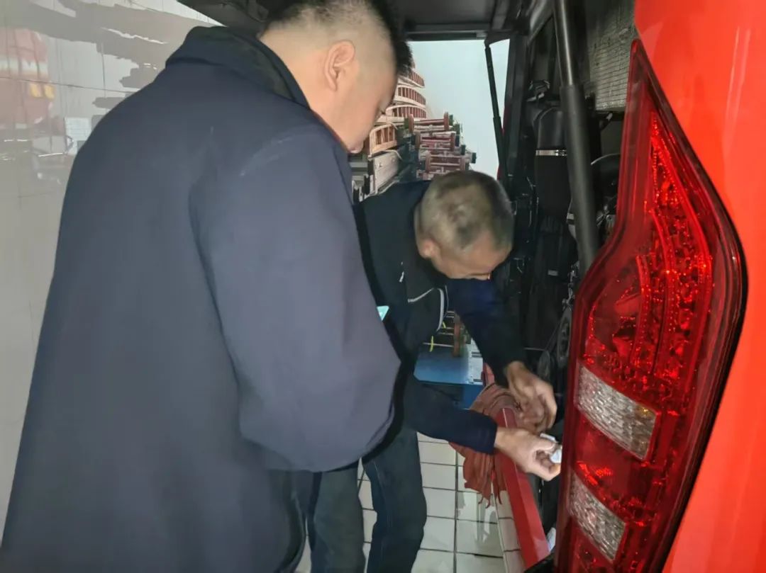 為逆行者護(hù)航 | 宇通專用車消防專項服務(wù)月活動啟動