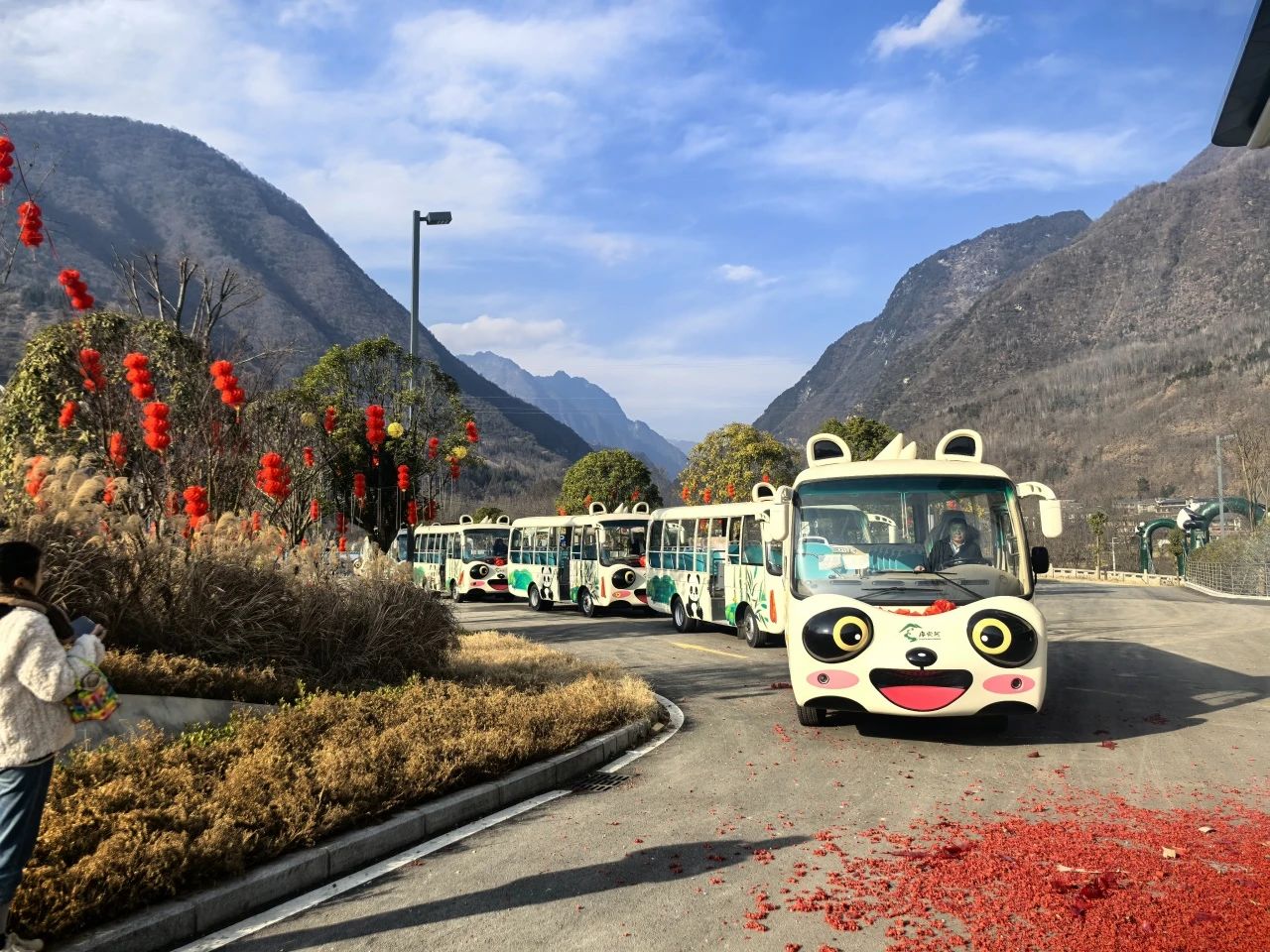2025年景區(qū)交通該往哪兒發(fā)力？宇通觀光車助力打造景區(qū)交通運營新“范式”