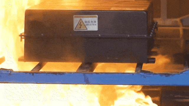 熱血啟航，智創(chuàng)未來 | 宇通獻(xiàn)血車整體解決方案亮相第八屆“全國血站管理大會”
