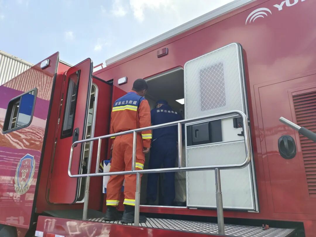 貼近實(shí)戰(zhàn)，高效保障！宇通專用車參加第十三屆全國礦山救援技能競賽裝備展