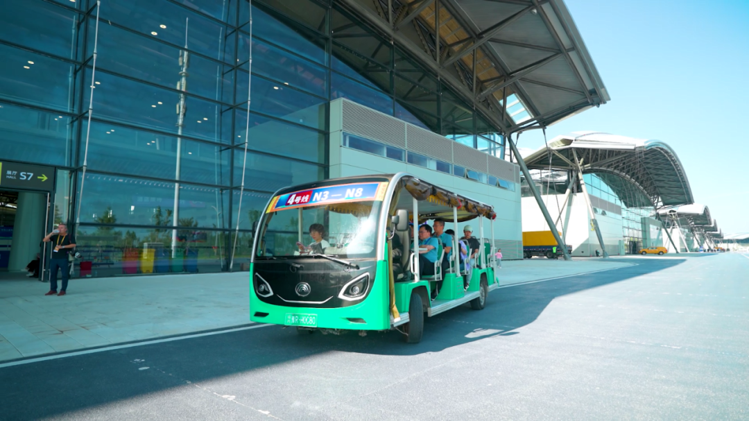 智趣出行，悅動(dòng)未來(lái)！宇通觀光車亮相2025中國(guó)（鄭州）旅游休閑娛樂(lè)產(chǎn)業(yè)博覽會(huì)