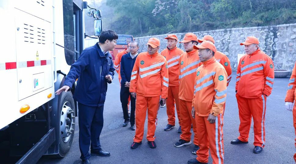 裝備煥新，潔護(hù)陽泉！宇通環(huán)衛(wèi)助力山西點(diǎn)亮城市新景！