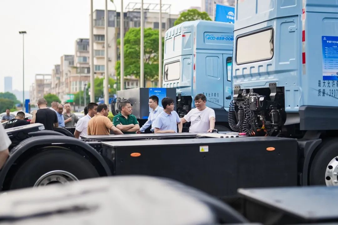 跑贏每一度 | 客戶實證“年省18萬”，宇通重卡T系列2025款長沙上市獲熱捧