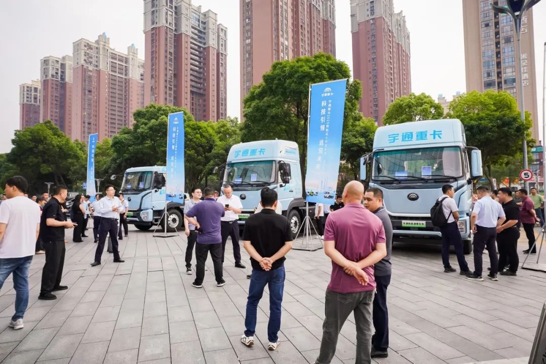 跑贏每一度 | 客戶實證“年省18萬”，宇通重卡T系列2025款長沙上市獲熱捧