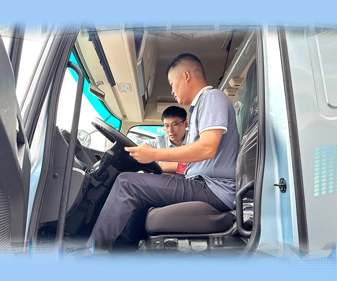 港口運(yùn)輸更優(yōu)選！宇通T系列港口版牽引車亮相深圳