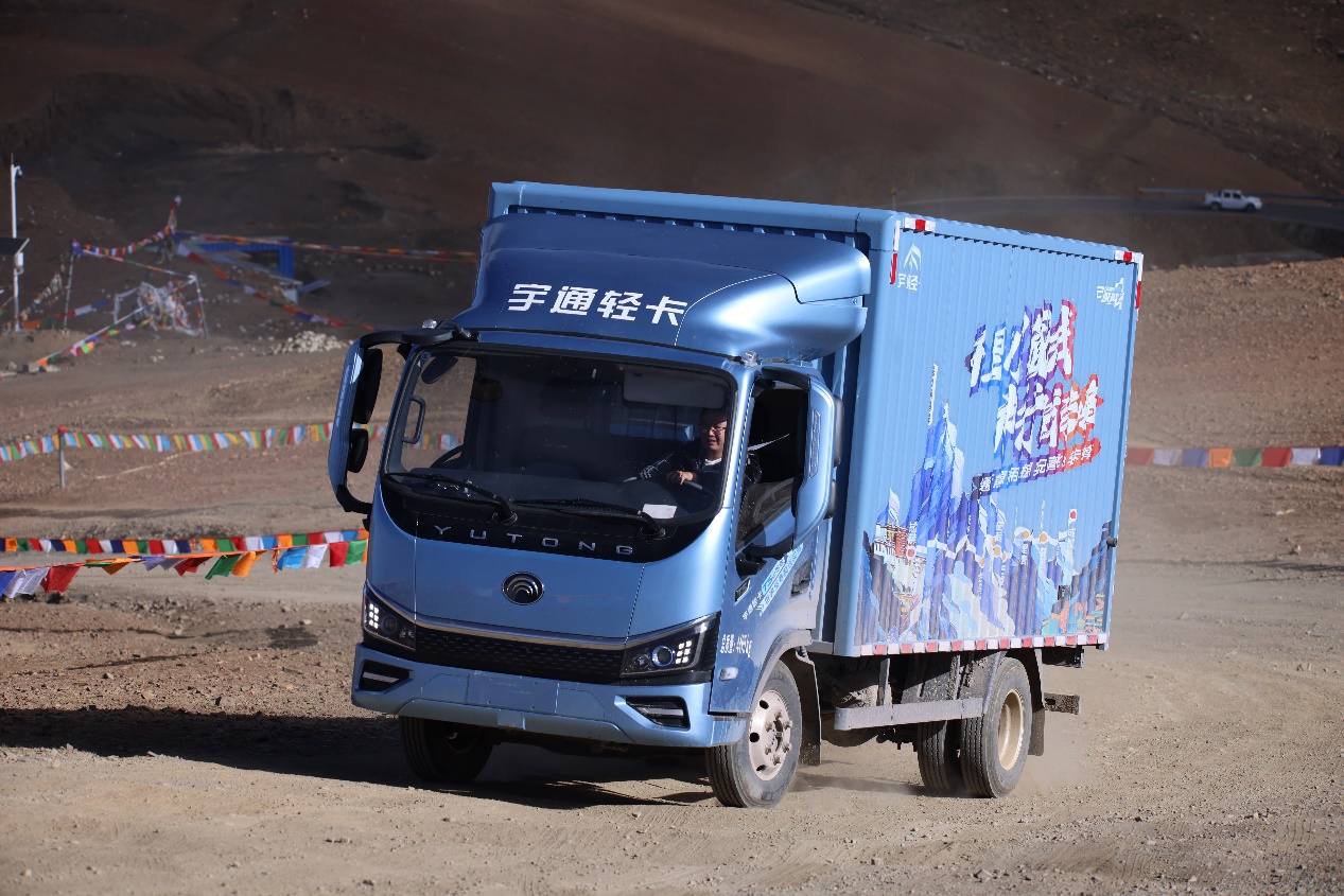 純電輕卡首登珠峰大本營！宇通極限運營挑戰(zhàn)開局即“王炸”