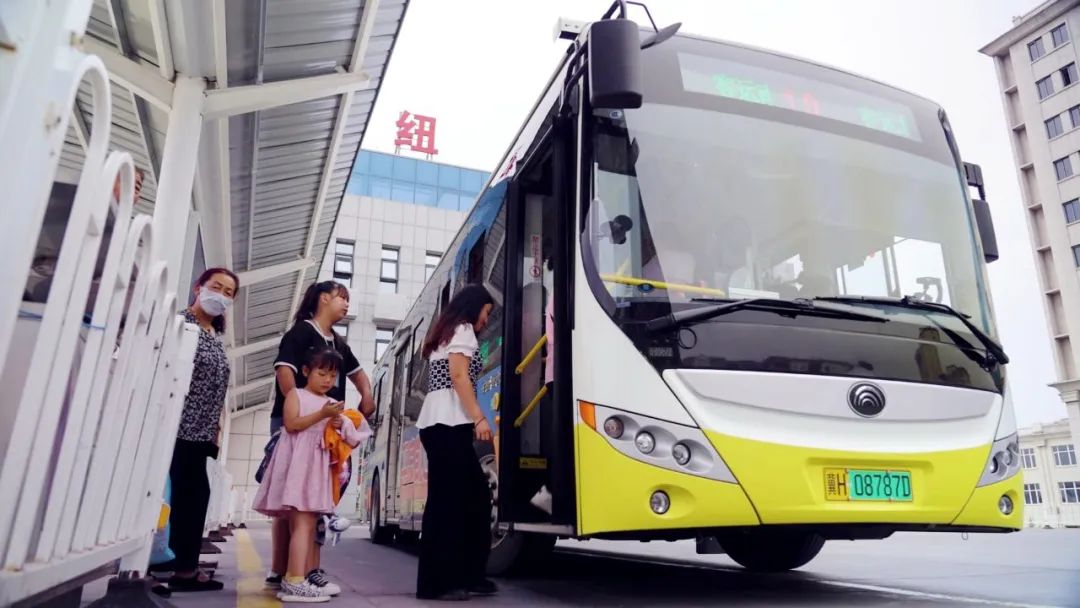 打破城鄉(xiāng)壁壘，宇通純電動公交助力平泉構建惠民出行