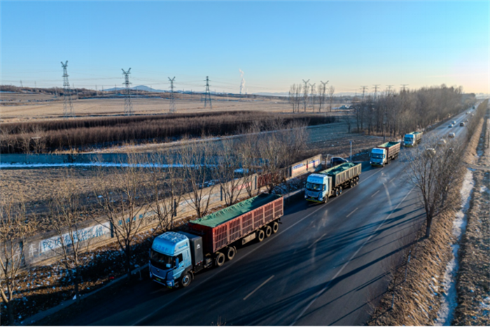 東北的冬，刮綠旋風！宇通新能源卡車勇闖東北無懼極寒1129.png