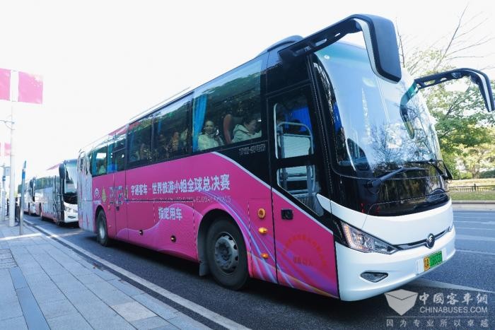 化身時(shí)尚icon 宇通C11E擔(dān)綱世界旅游小姐總決賽指定用車(chē)