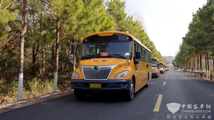 保障孩子的出行安全 宇通助力校車行業(yè)持續(xù)發(fā)展