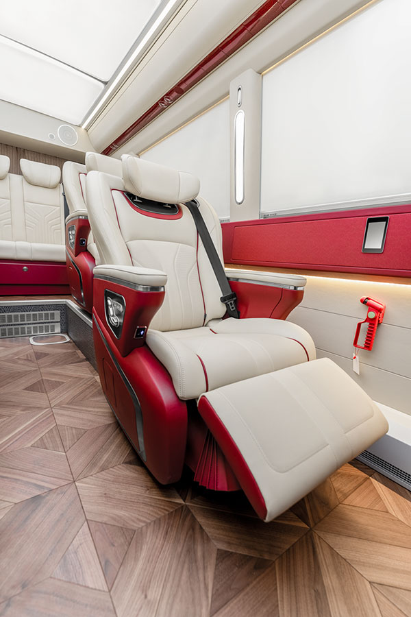 宇通T7“新春鴻運(yùn)版”上市 引領(lǐng)民族風(fēng)潮