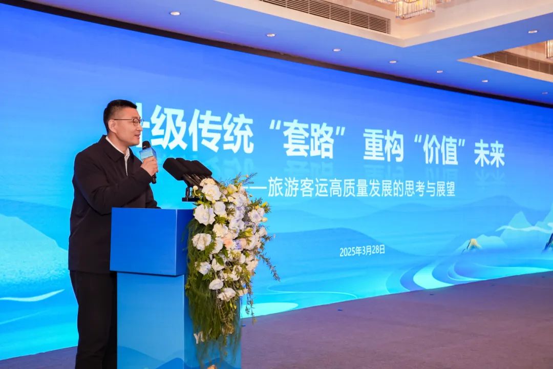 宇通高端S系列首次亮相！客旅共贏新生態(tài)啟動！