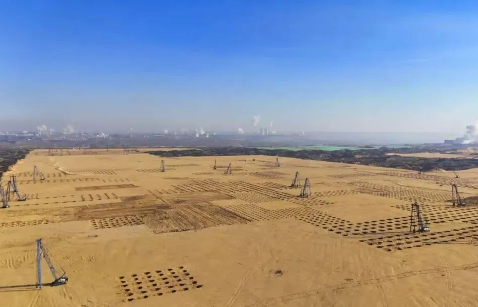 筑基綠色未來(lái)！宇通電動(dòng)強(qiáng)夯機(jī)提速重大煤炭深加工示范工程