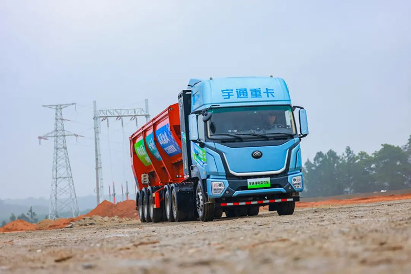 在宇通的直播間 看見新能源重卡的大舞臺 在宇通的直播間 看見新能源重卡的大舞臺