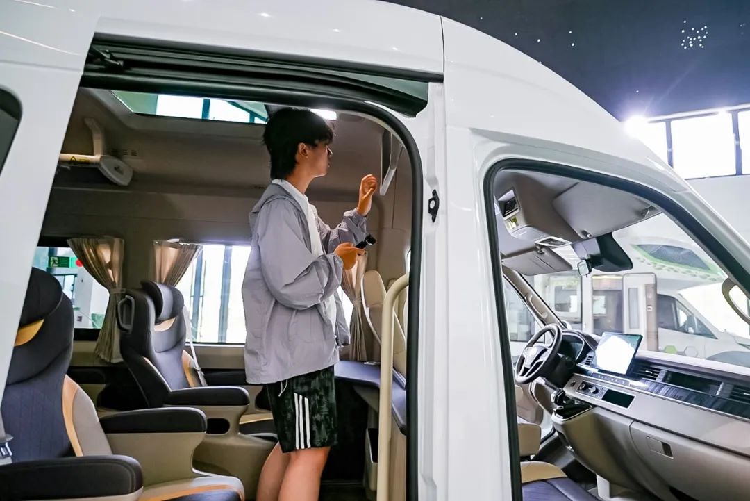 五優(yōu)天駿?電驅(qū)未來丨宇通天駿V6E媒體品鑒圓滿收官 圖片