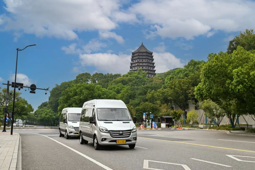 迎旅游熱潮，宇通天駿多地交付為行業(yè)注入新動(dòng)力！