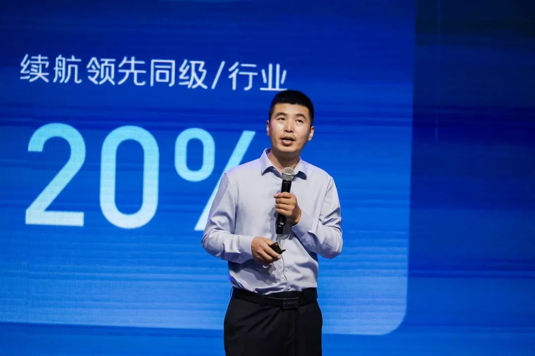 全域上新，創(chuàng)領(lǐng)綠色智慧作業(yè)新時(shí)代，宇通重工煥新啟航