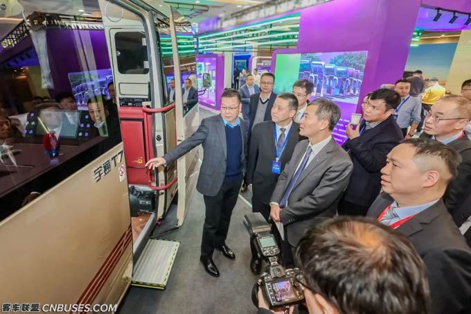 高頻吸睛！宇通客車“好產(chǎn)品+好方案”亮相中國(guó)道協(xié)年會(huì)