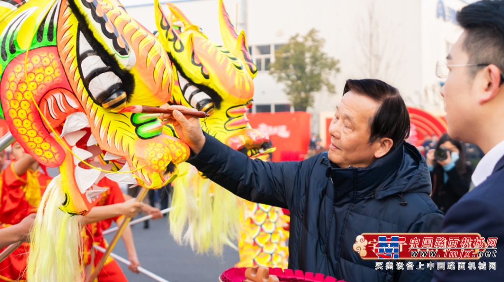 宇通集團(tuán)開工大吉！乘“龍”之勢，再赴新程