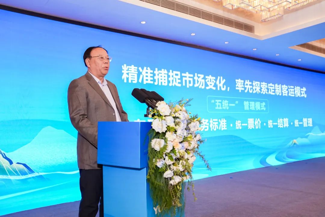 宇通高端S系列首次亮相！客旅共贏新生態(tài)啟動！