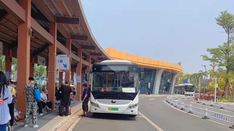 定制公交打造花樣出行體驗(yàn)，宇通為各地文旅上分