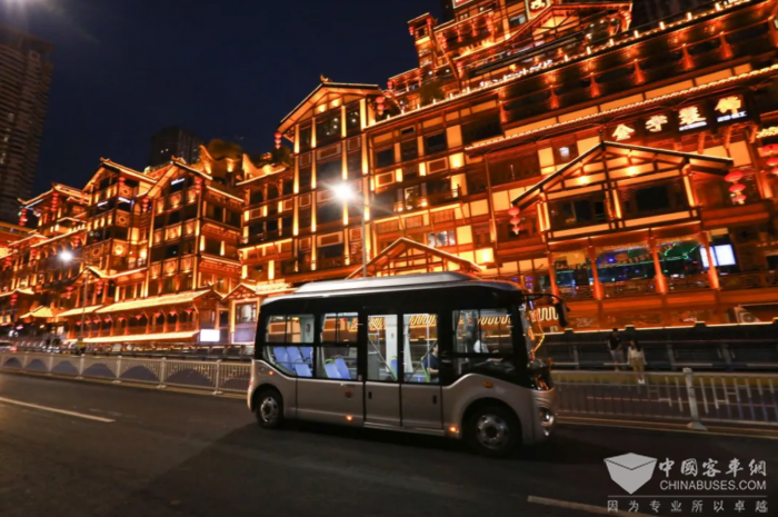 以“新質(zhì)”促“高質(zhì)” 宇萌E6S 2.0亮相鄭州國(guó)際新能源汽車博覽會(huì)