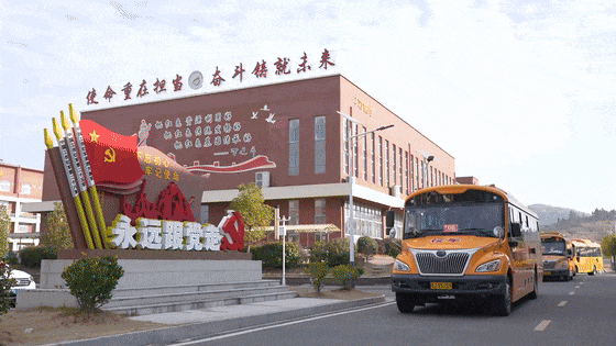 “運(yùn)”“研”結(jié)合，夏鵬程校車用愛守護(hù)紅安學(xué)子成才之路