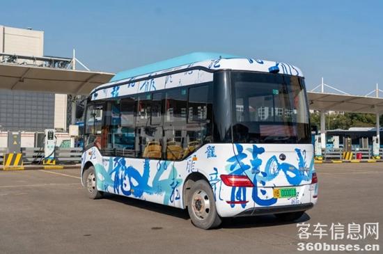 新春“氛圍組”大賞，這些宇通公交車(chē)你打卡了嗎？