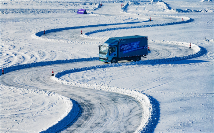 東北的冬，刮綠旋風！宇通新能源卡車勇闖東北無懼極寒685.png