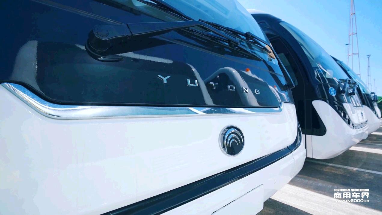 宇通機場擺渡車：以“新質(zhì)”創(chuàng)“高質(zhì)”，中國品質(zhì)叫響全球市場