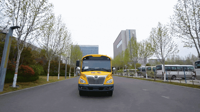 90輛宇通校車交付北國(guó)春城！