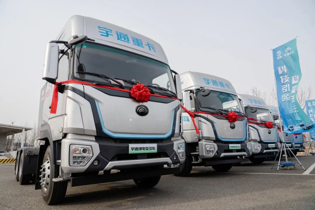 百城交付 | 宇通重卡百城萬客交付活動(dòng)再赴青島 百城交付 | 宇通重卡百城萬客交付活動(dòng)再赴青島