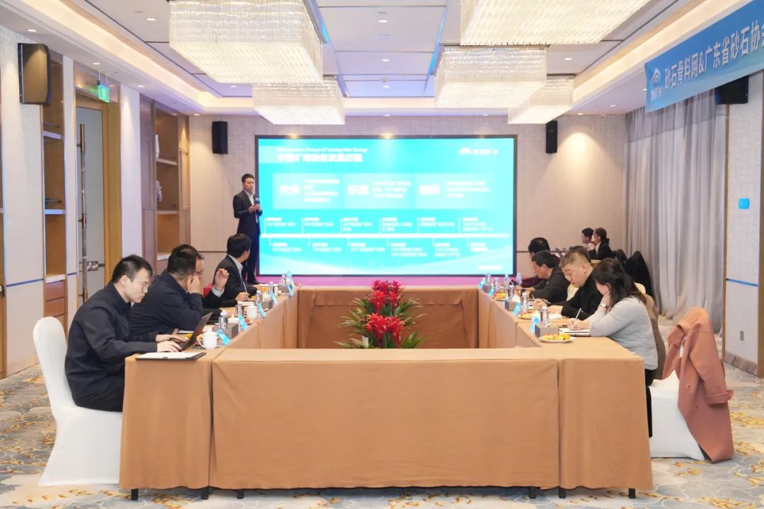 砂石行業(yè)綠色轉型加速，新能源礦卡驅動低碳未來